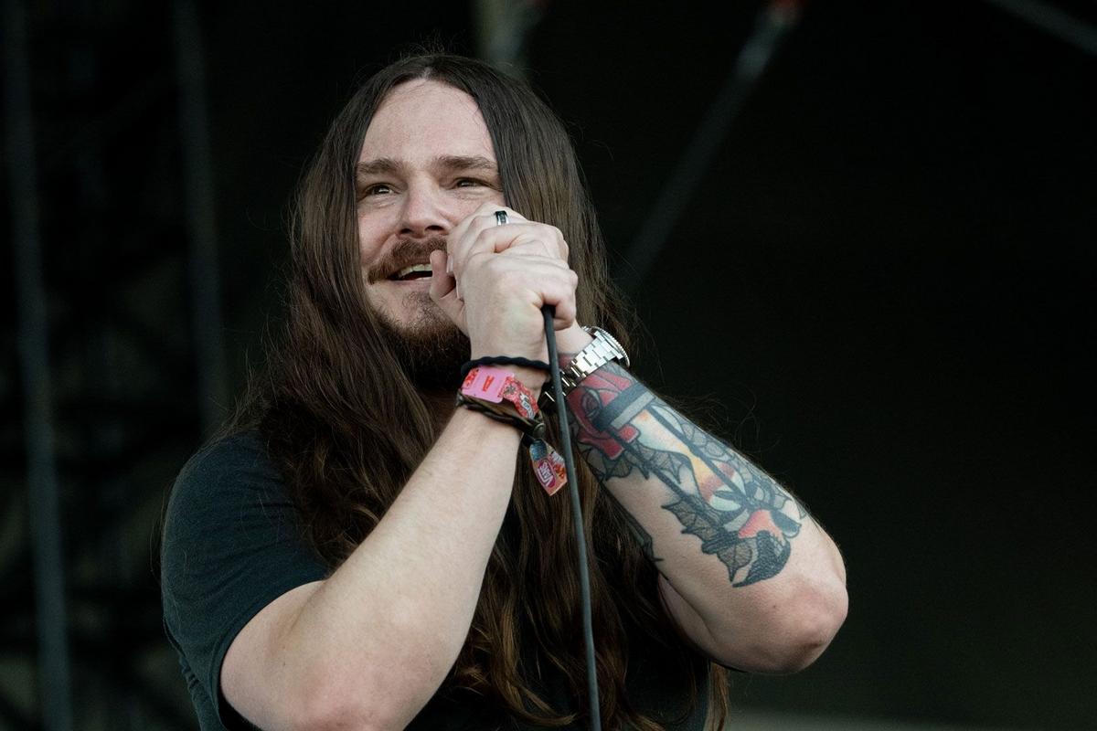 Of Mice & Men Singer Addresses Shoegazy Step on ‘Wake Up’ Of Mice & Men Singer Addresses Shoegazy Step on ‘Wake Up’