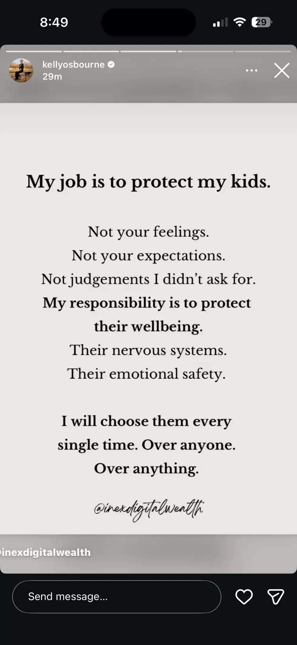 kelly osbourne post