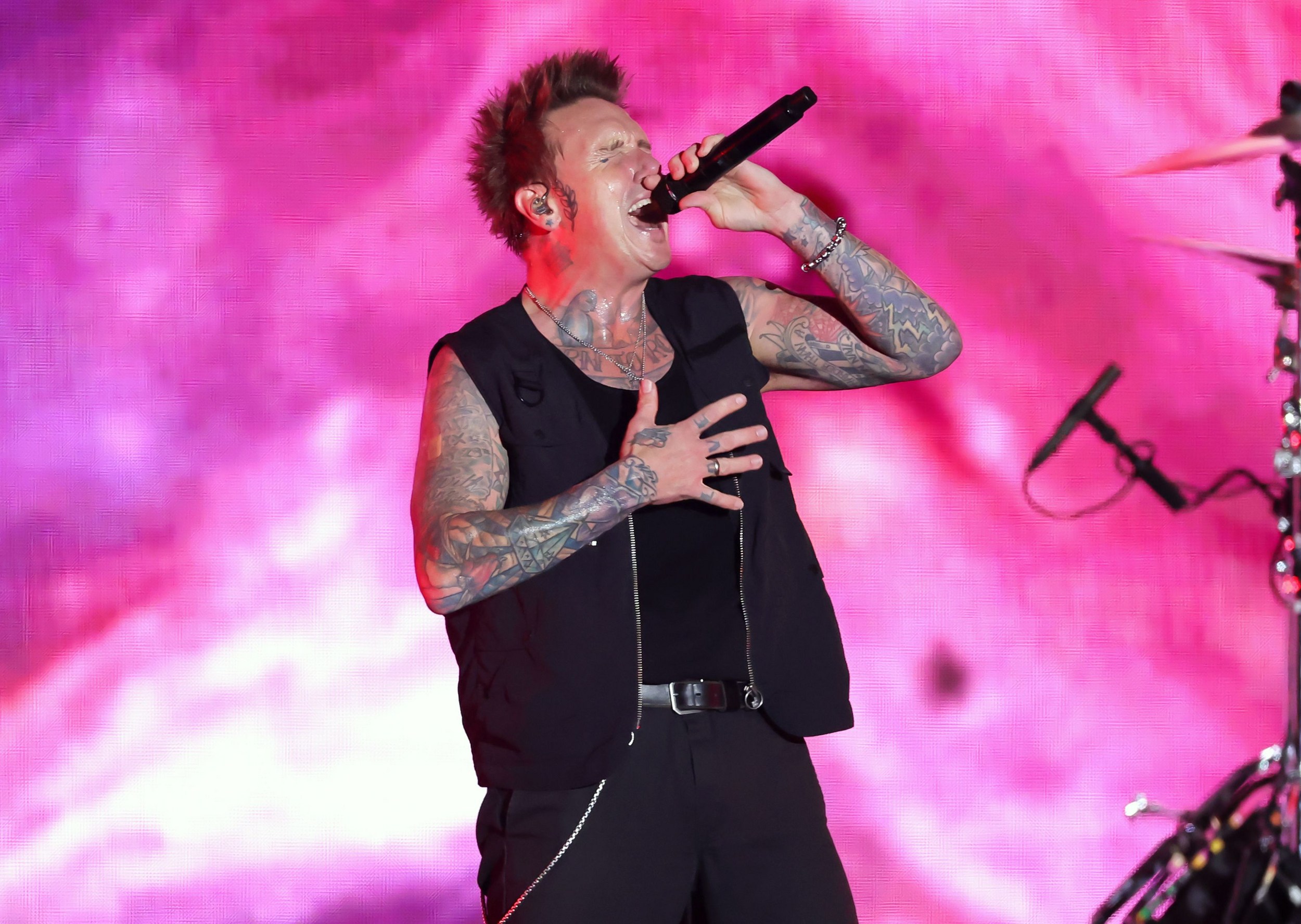 Papa Roach Bassist's Health 'Emergency' Forces Festival Exit