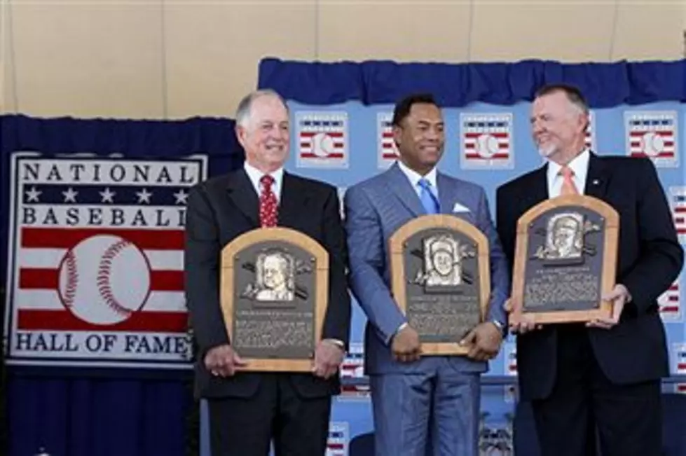 Alomar, Blyleven Enter Hall of Fame