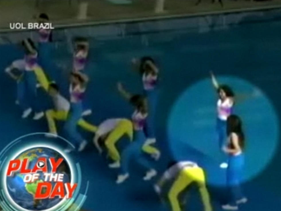 Pan-Am Games Fail! Cheerleader Accidentally Falls in Pool During Routine [VIDEO]