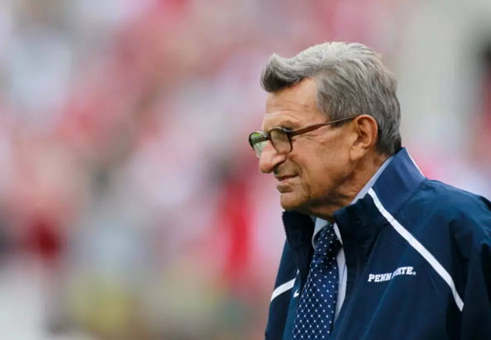 College Football Coaching Legend Joe Paterno Dies At Age 85