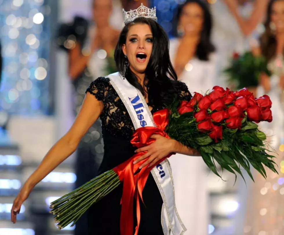 Miss America Invites Aaron Rodgers To Call Her