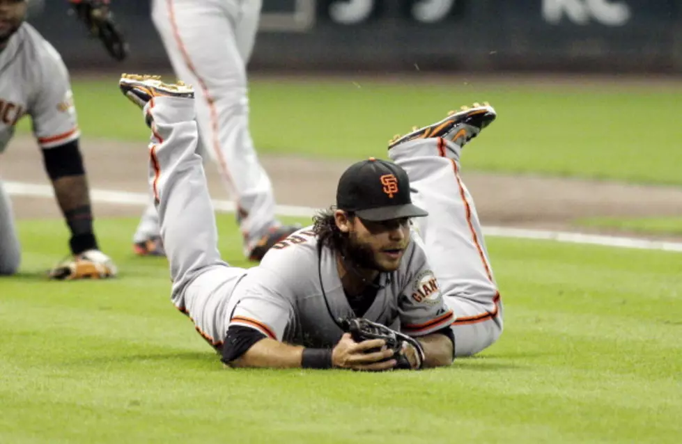 Pablo Sandoval & Brandon Crawford Combine For Great Play – VIDEO