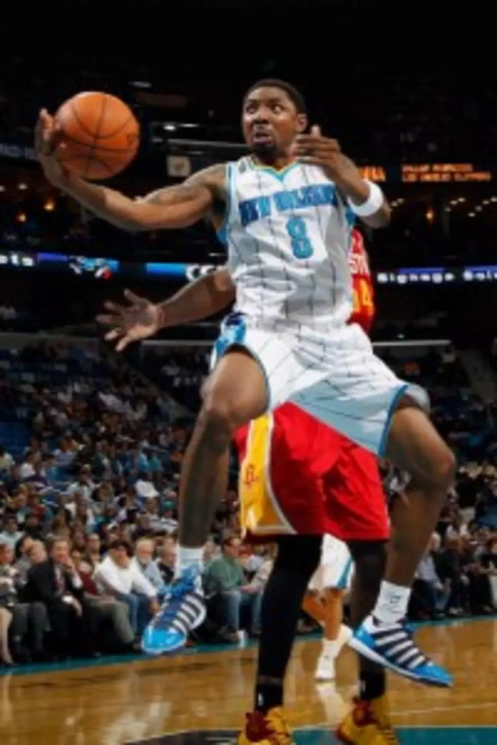 Hornets Handle Houston, Win Third In A Row