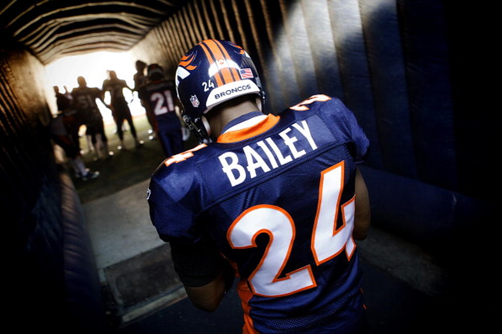 Champ Bailey Sullen, Smiling As Broncos Roll Without Him