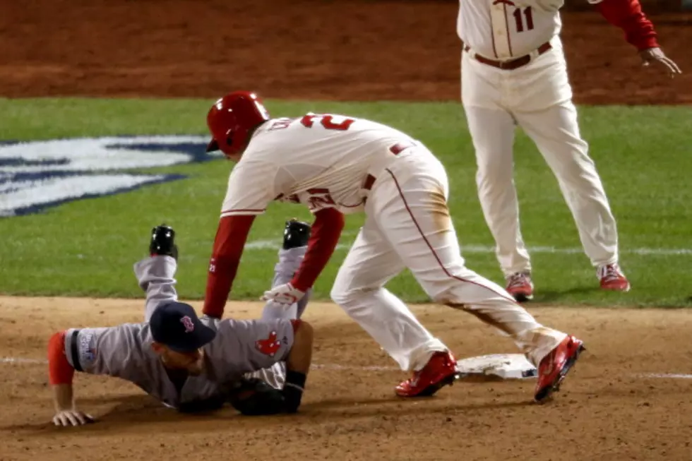Cardinals Take Lead in World Series, Defeat Red Sox, 5-4, On Obstruction Call