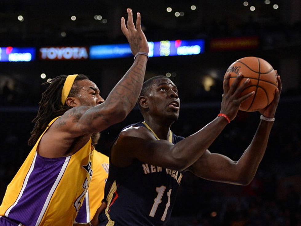 Lakers Sink Pelicans