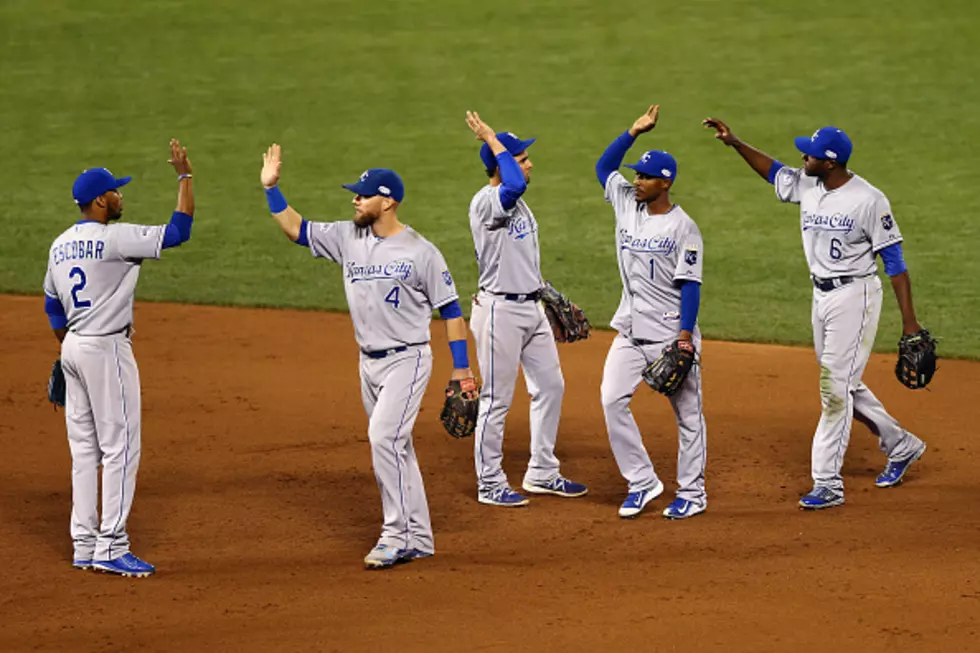 Royals Edge Giants, 3-2, Take Lead In World Series – VIDEO