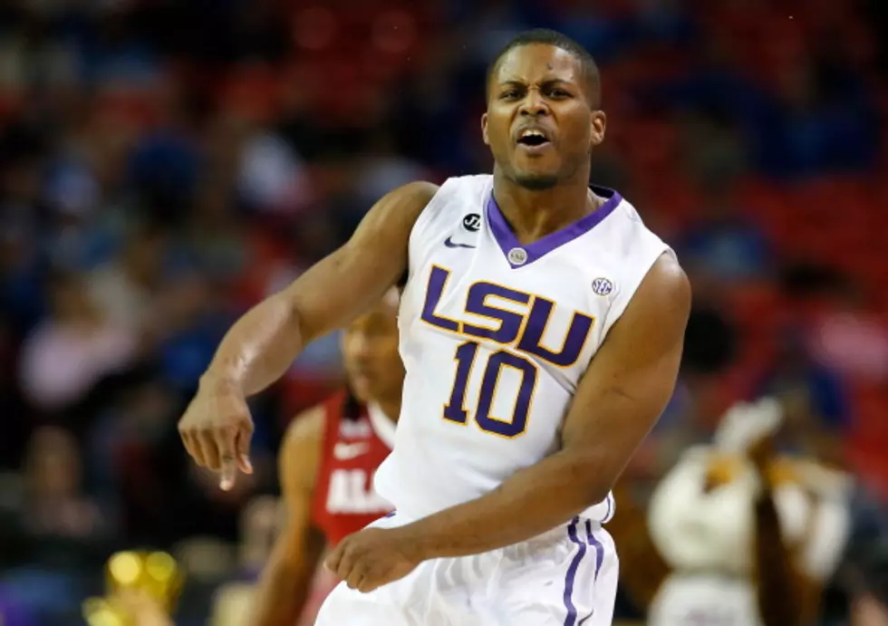 Former LSU Tiger Andre Stringer Hits Two Halfcourt Shots In The Same Game &#8211; VIDEO