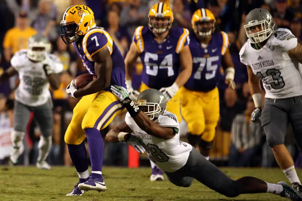 LSU Beats Eastern Michigan 44-22, Fournette Sets SEC Record