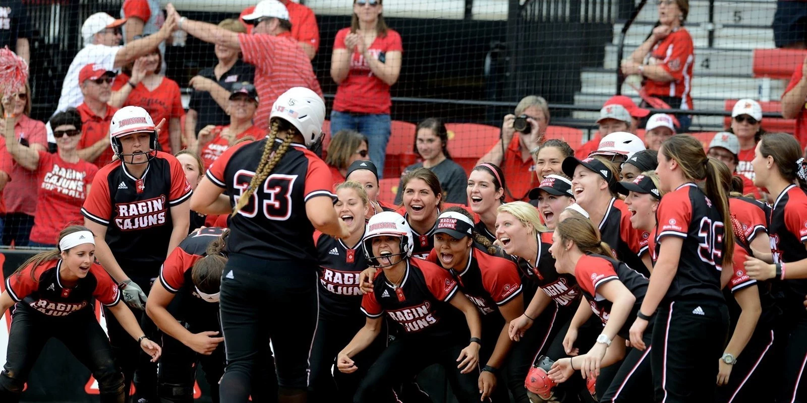 cajun-softball-dominates-southern-miss-in-saturday-sweep