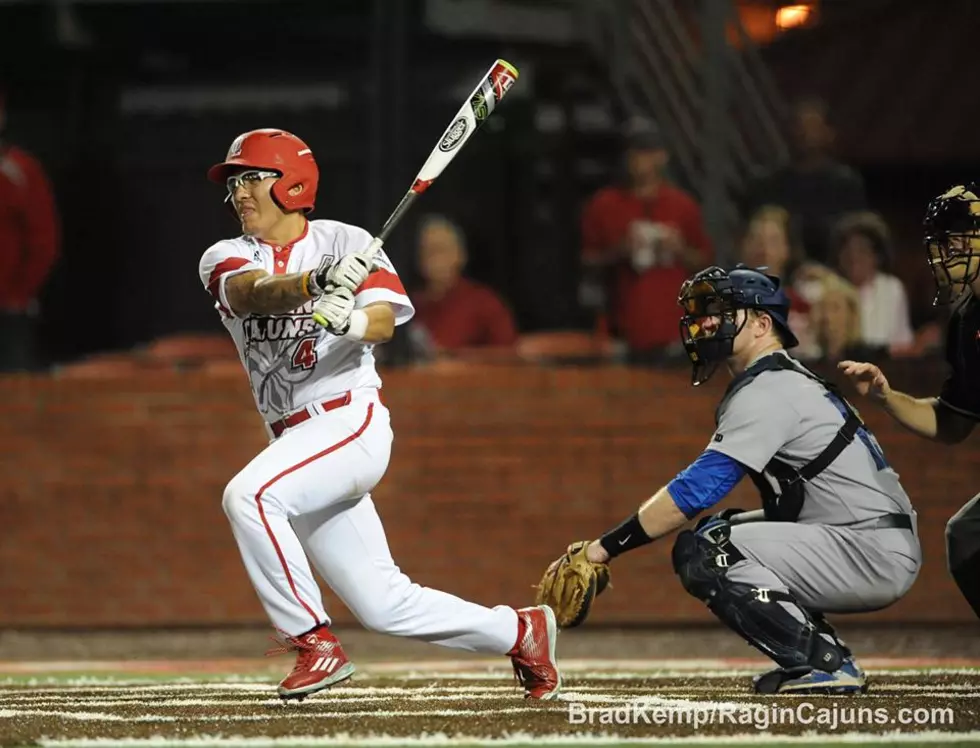 Cajuns Rally to Beat Privateers, 7-4