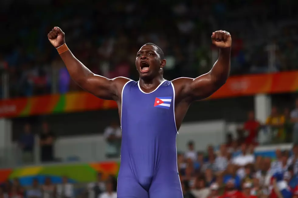Cuban Wrestler Does Victory Dance – VIDEO