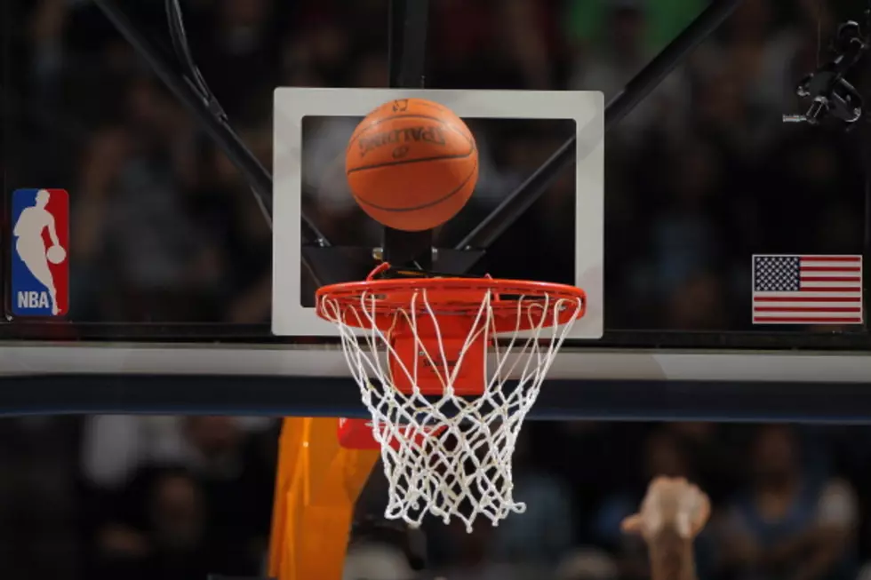 Two NBA Fans Win Serious Money With Half Court Shots &#8211; VIDEO