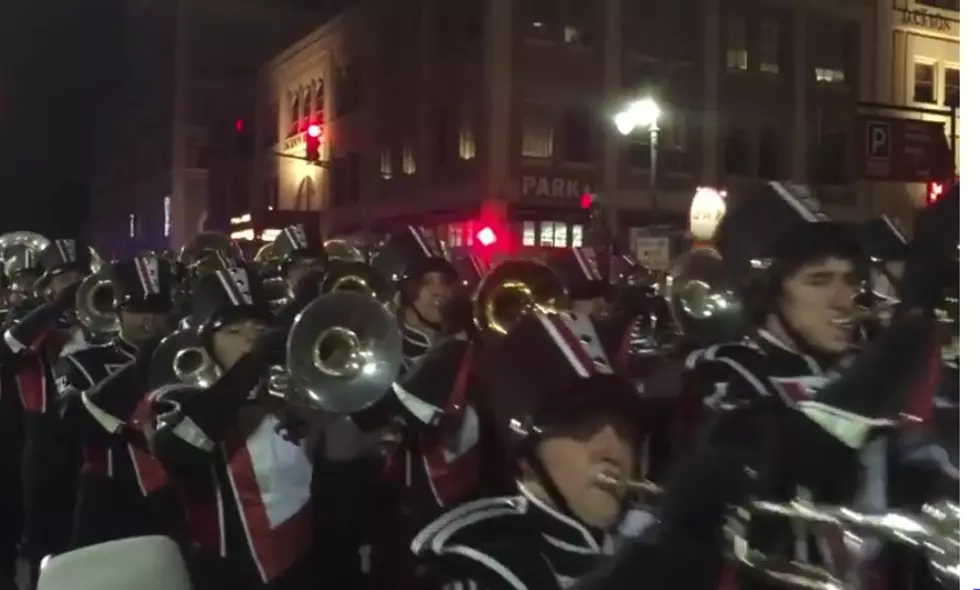 2016 Ragin’ Cajun New Orleans Bowl Second Line Parade [Video]