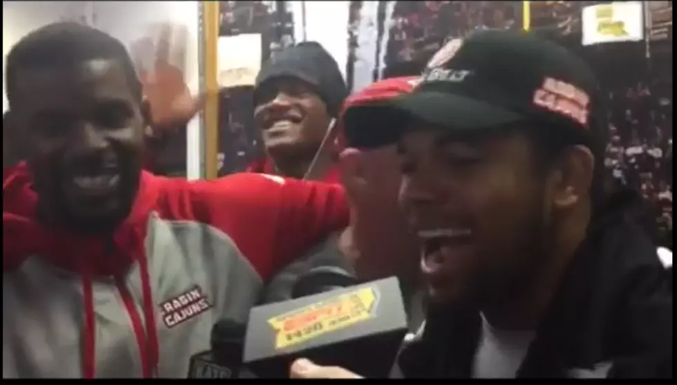 Cajuns Enjoy Getting Their Bowl Gifts In The Gift Suite [Video]