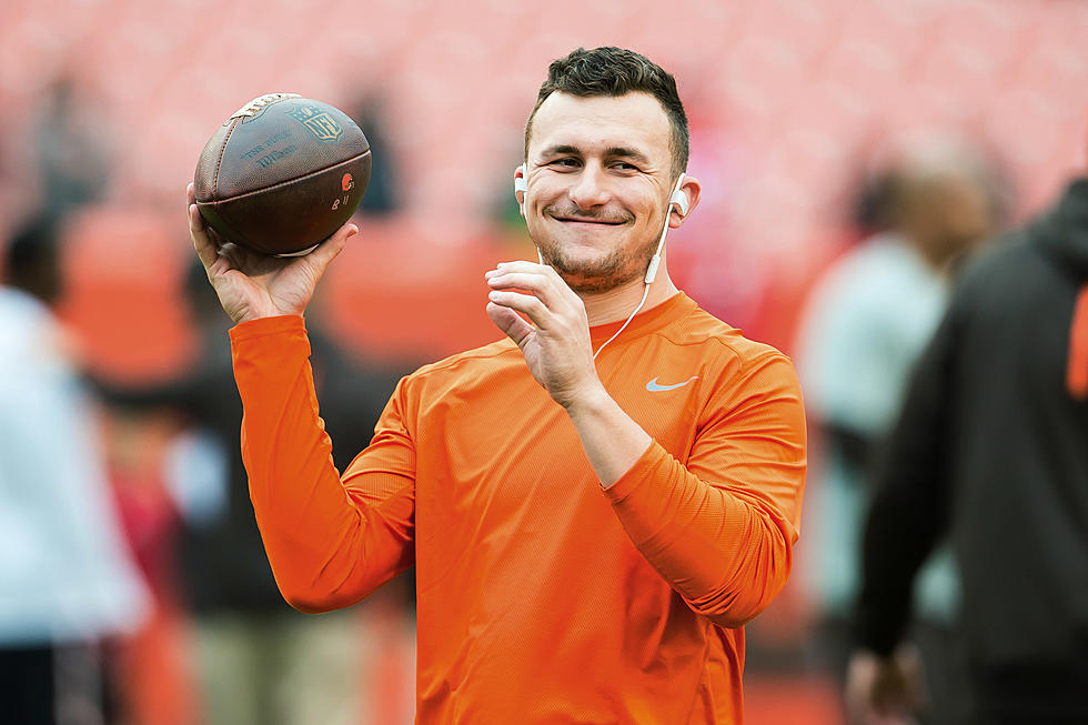 You Can Take A Selfie With Johnny Manziel For A Price