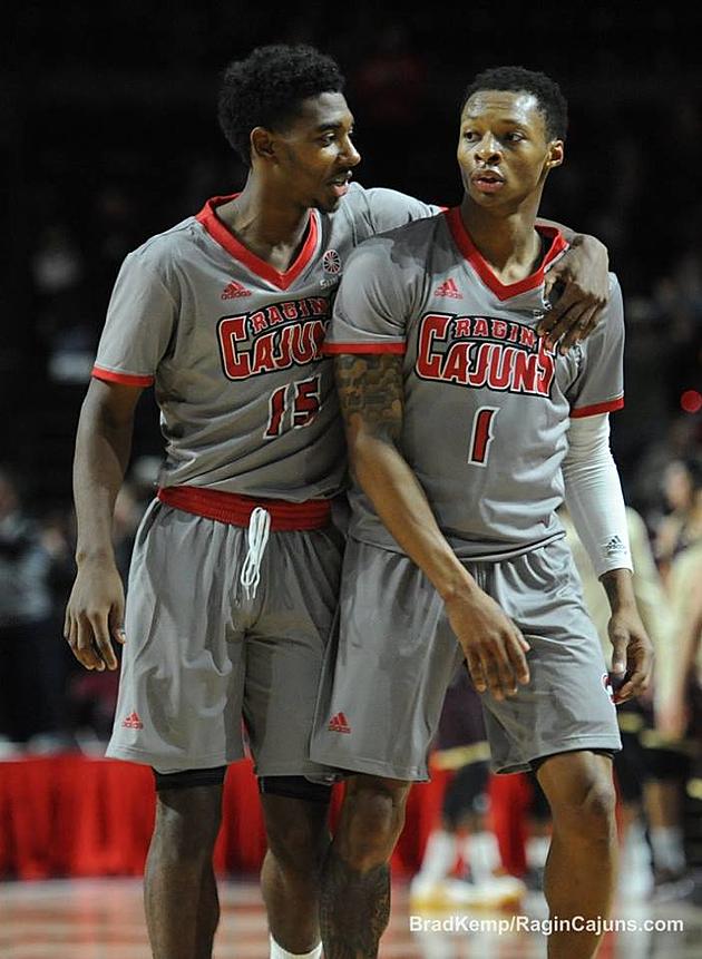 Ragin&#8217; Cajuns Beat ULM On A Heave And A Prayer