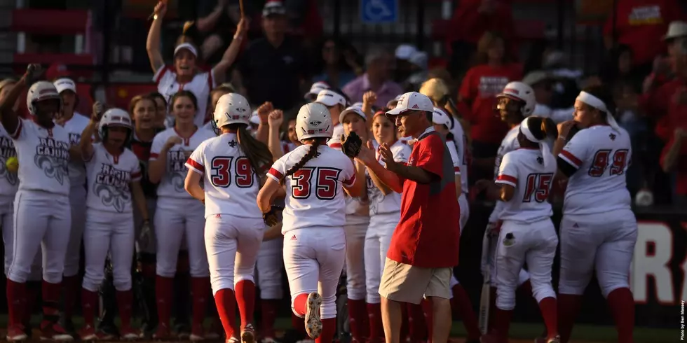 UL Softball Weekly Review – (March 20)