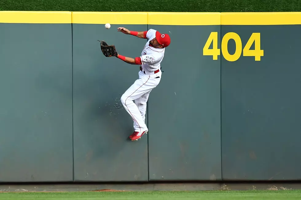 Billy Hamilton Makes Incredible Catch – VIDEO