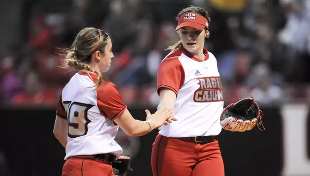 Top UL Softball Moments Of 2018: #2&#8212;Ellyson Sets Record