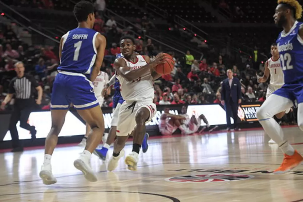 UTA Pulls Away From Cajuns, 81-65