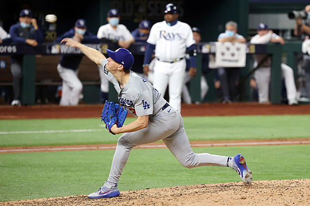 Buehler Dominates Rays as Dodgers Grab Hold of Series