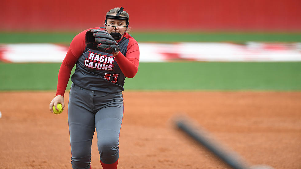 UL Softball Defeats Houston, Extends Win Streak