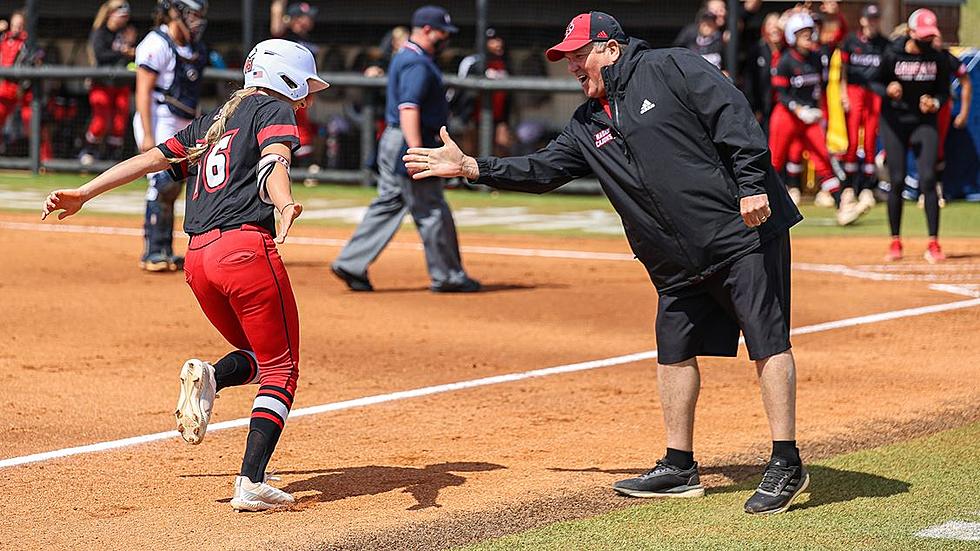 UL Softball Defeats Texas St., Advances Into SBC Championship Game