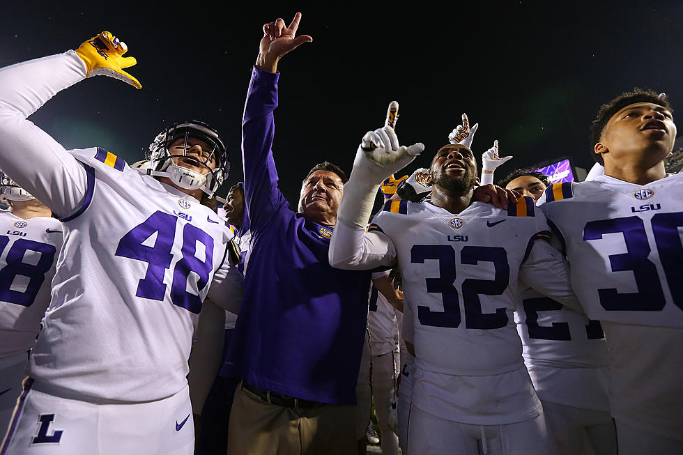 LSU Tops Texas A&#038;M 27-24 in Coach Orgeron&#8217;s Final Game as Head Coach