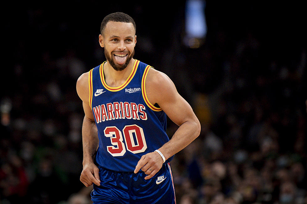 Watch Steph Curry Full Court Shots Video – Real or Fake?