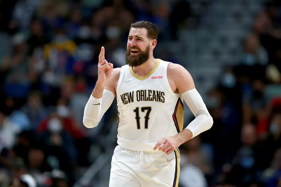 Pelicans C Jonas Valančiūnas Impersonating LeBron in Charades Lights Up Social Media [Video]