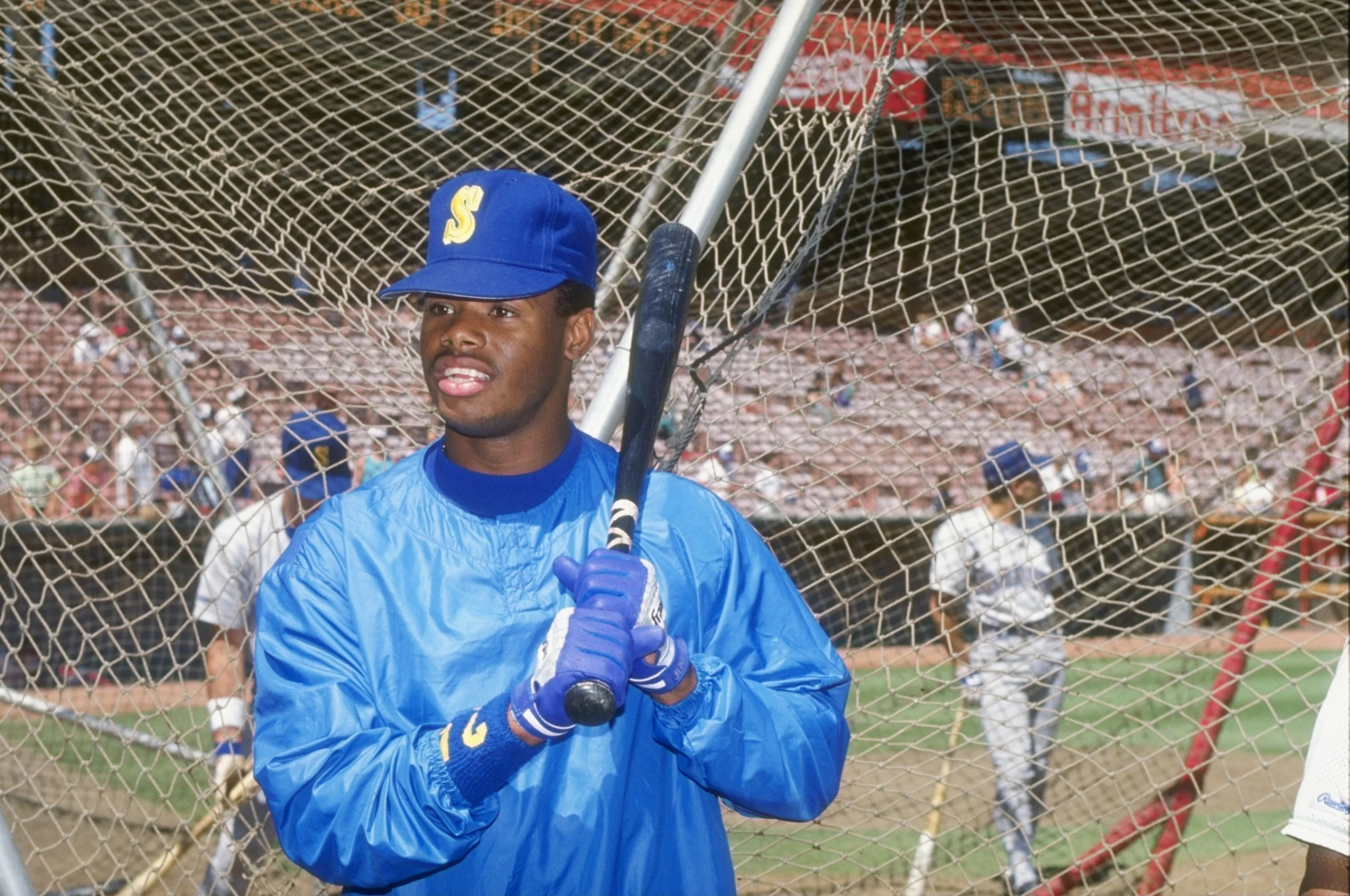 How Ken Griffey Jr.'s mad dash home in 1995 saved baseball in Seattle --  and ignited a Yankees dynasty - ESPN