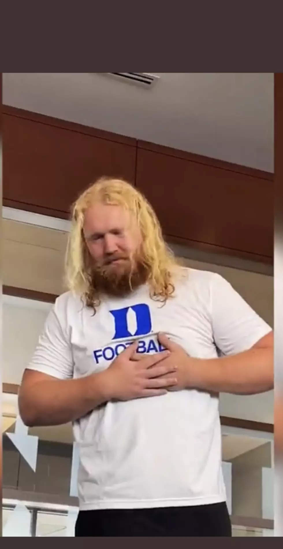 Duke Offensive Lineman Shocks His Teammates With His Unexpected Talent [Video]