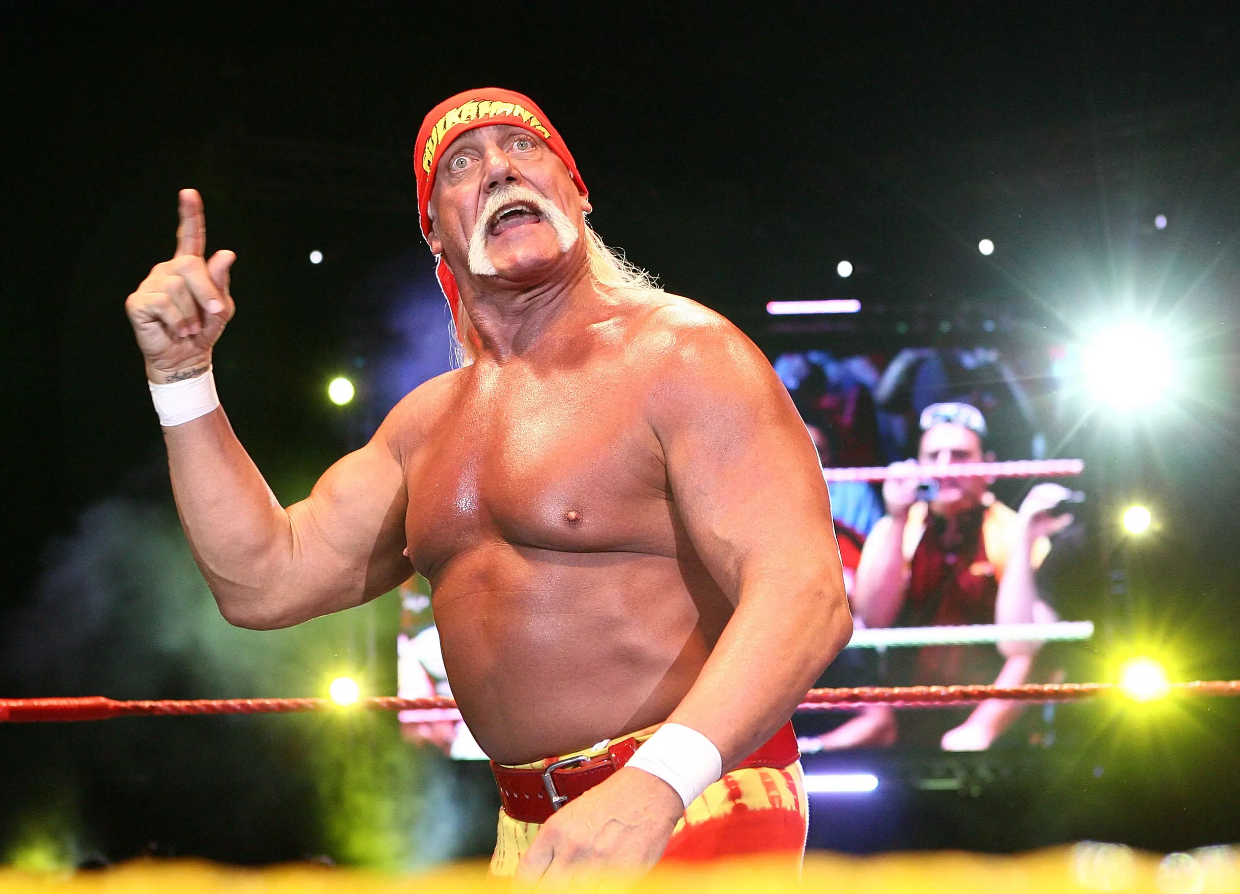 Hulk Hogan Shares Photo of Himself Down to His "9th Grade Weight"