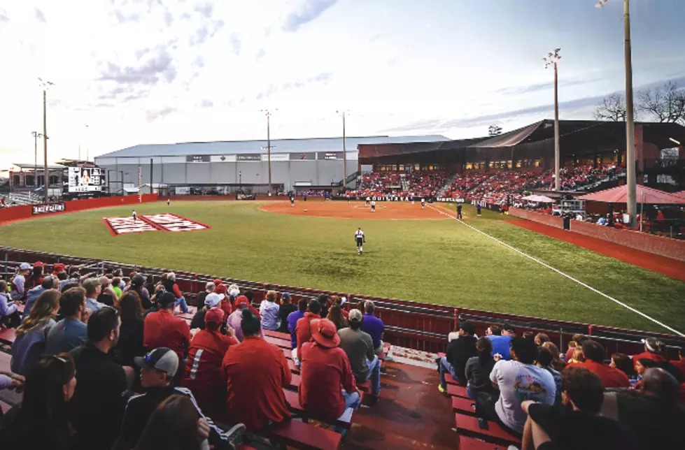 Ragin’ Cajuns Softball Ranked in the Preseason Top 25