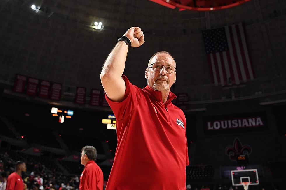 Louisiana Ragin&#8217; Cajuns Overcome Cold Shooting, Win 72-62