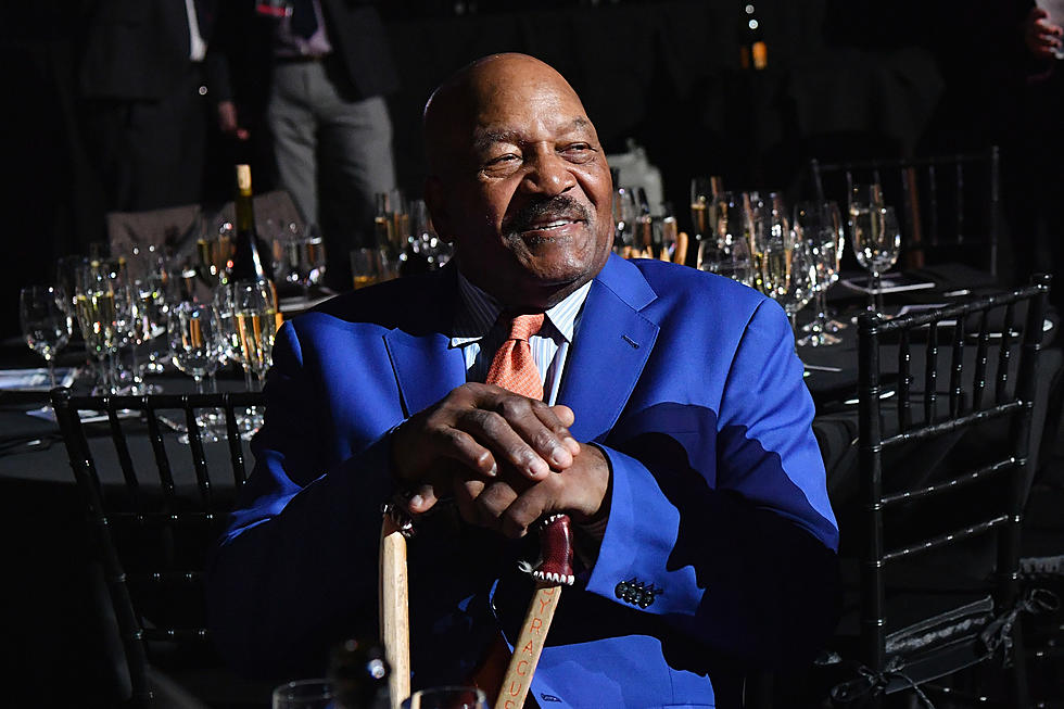 Remembering NFL Legend Jim Brown: The Greatest Running Back of All-Time