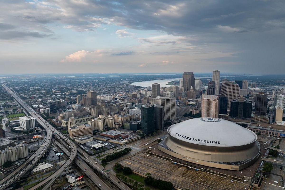 New Orleans Wins 2028 CFP Championship Bid at Superdome