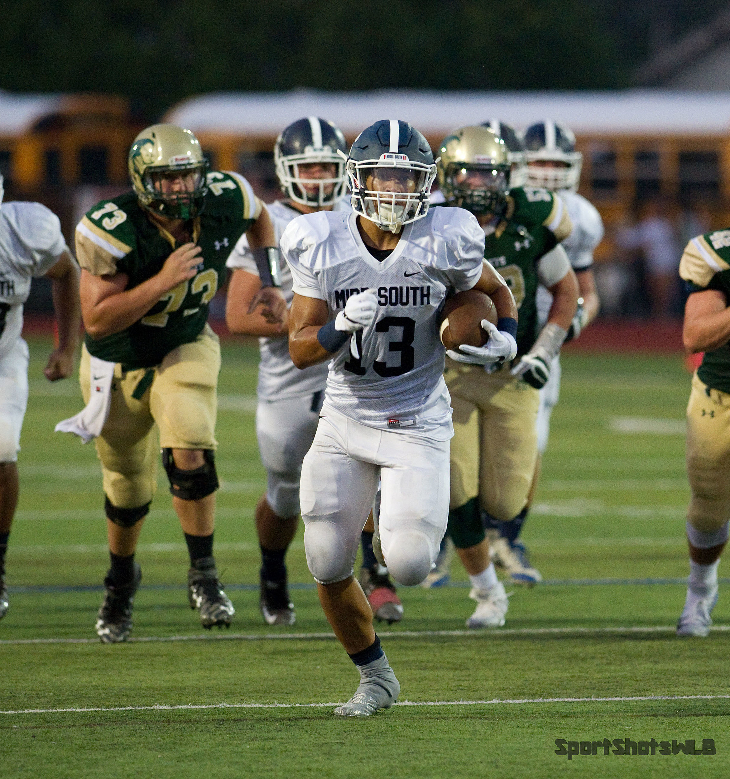 Southern Rolls to 41-0 Victory Over Toms River East in Football Opener