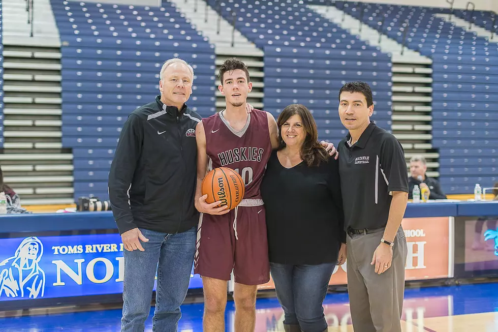 Dunne Hits 1,000-Point Milestone at Toms River Showcase