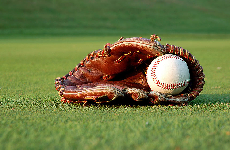 Berkeley Baseball Team Plays Catch, Quarantine Style