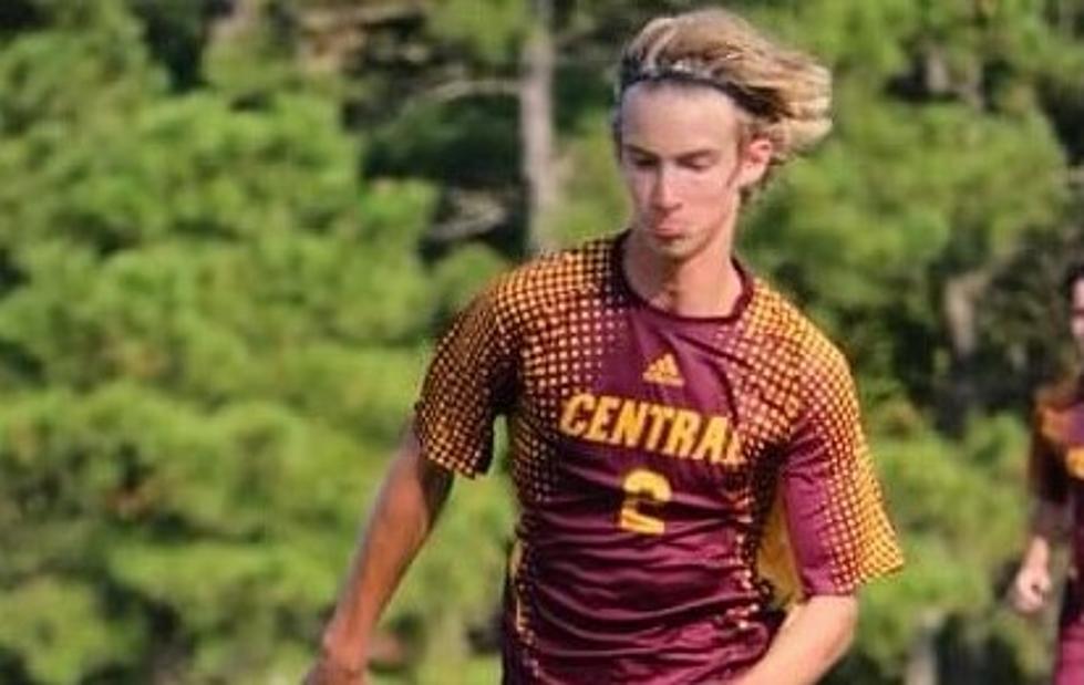 Thrive Boys Soccer Week 1 Player of the Week: Dave Kroon, Central