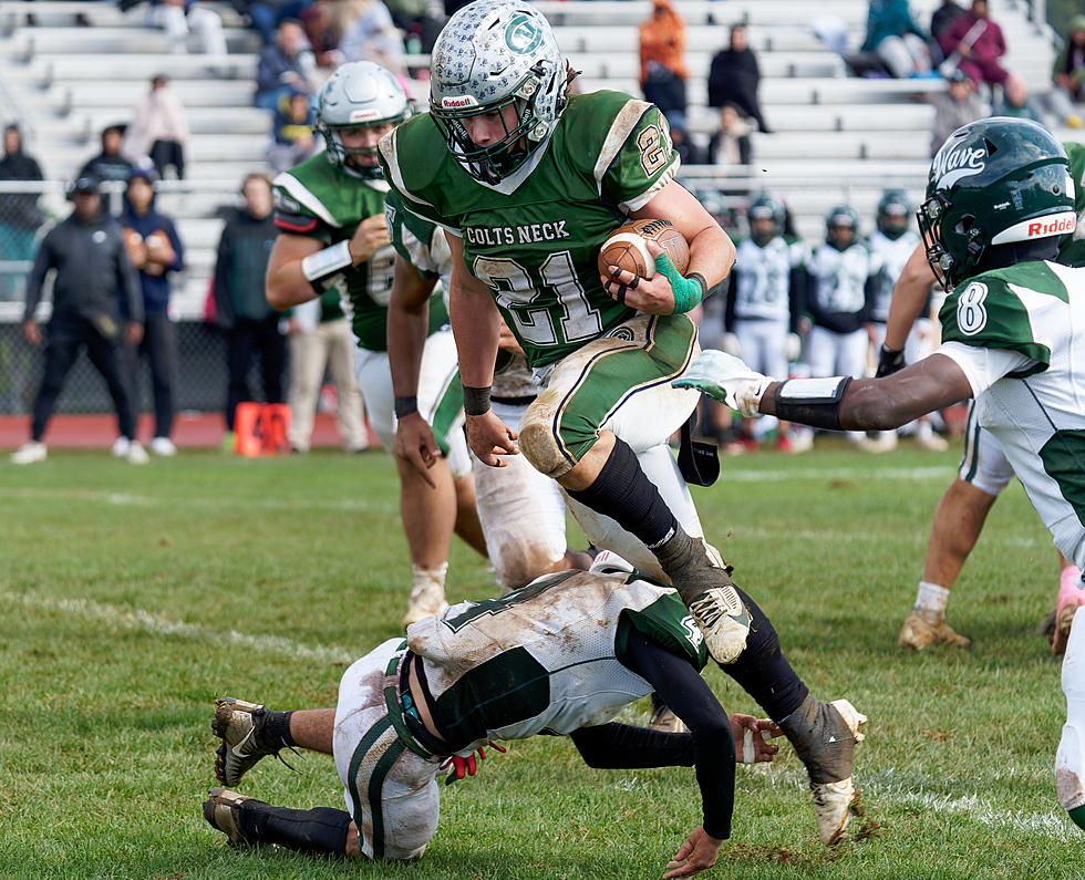 Banner Day: Chris Scully breaks school rushing record to lead Colts Neck to Colonial Division title