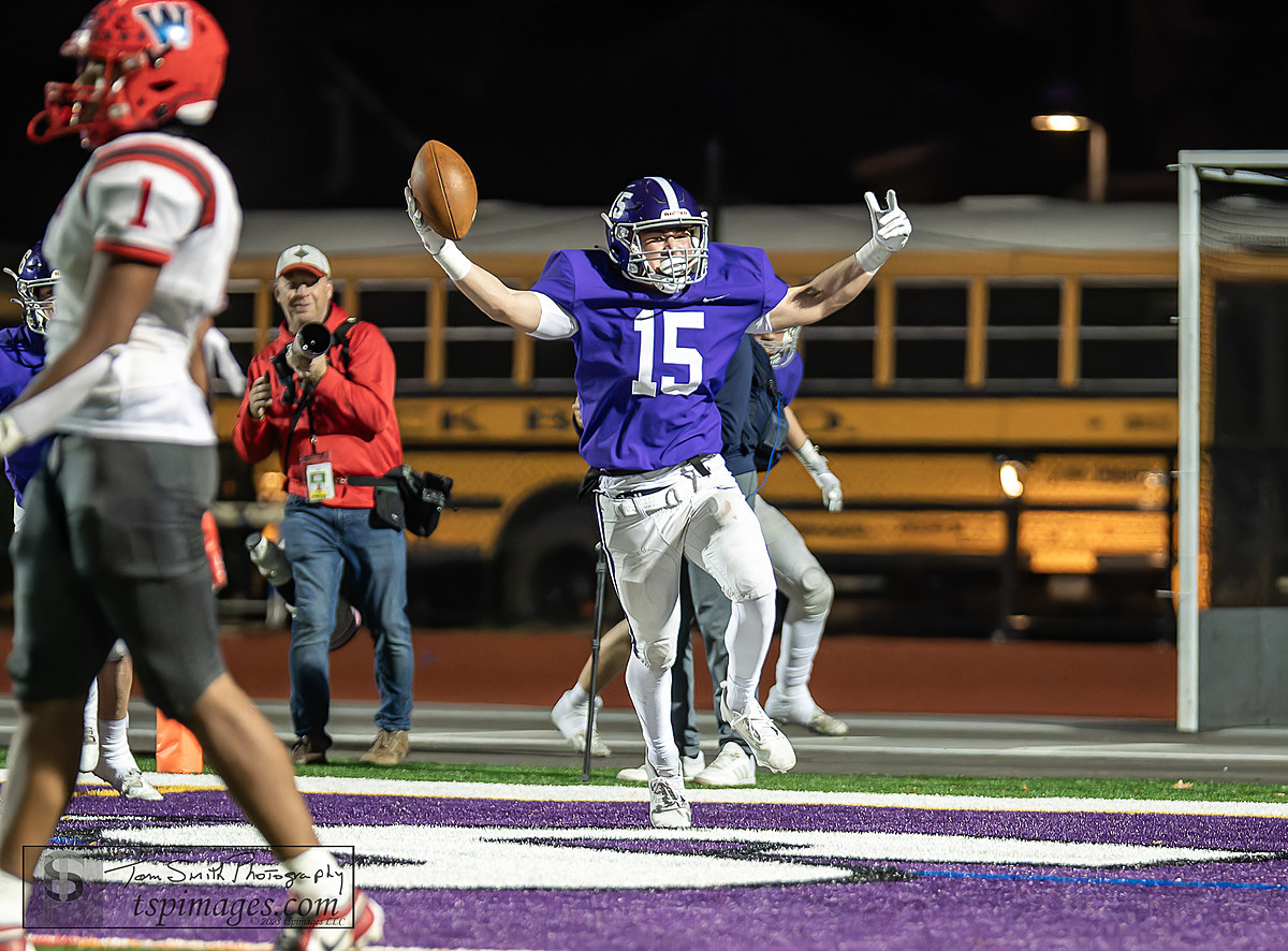 Senior Danny Cook’s Game-Winning Interception Secures 35-28 Victory for Rumson-Fair Haven