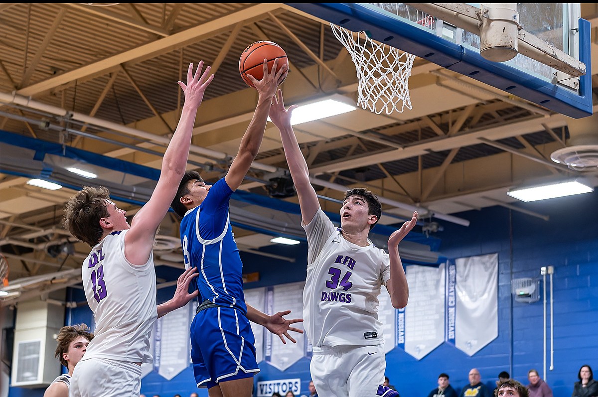 Rumson Dominates Holmdel, Reaches CJ2 Final in Style