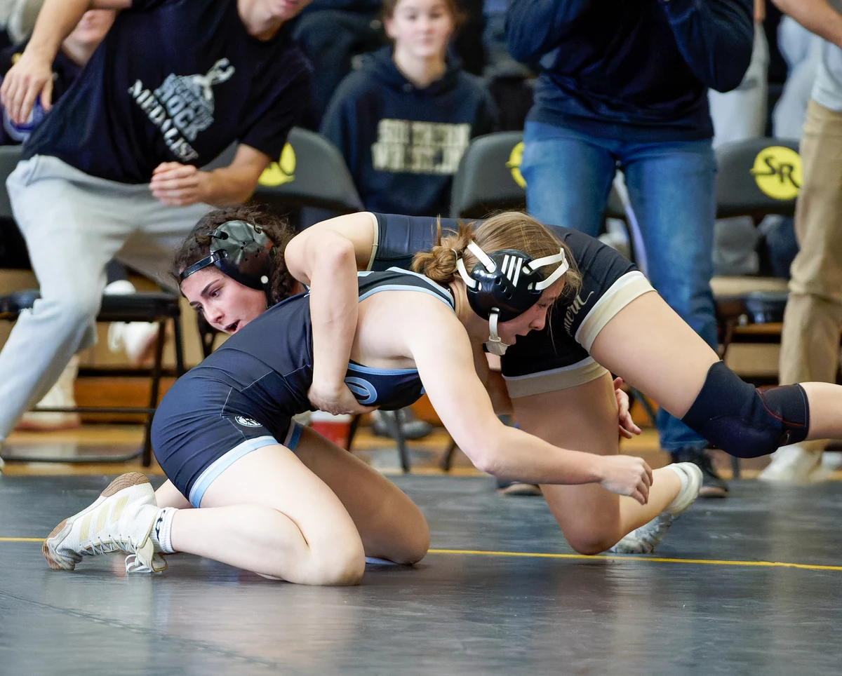 Central Regional’s Lilian Alicea Claims 185-Pound Title; Samantha Henrich Secures Region Victory in NJSIAA South Wrestling Tournament