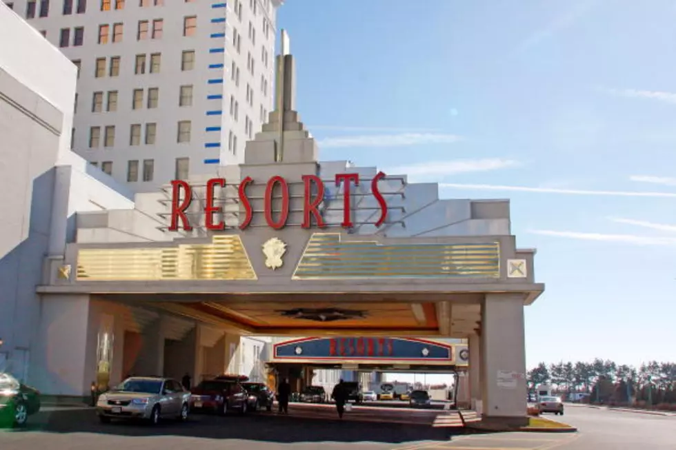 Resorts, Union Sign Contract