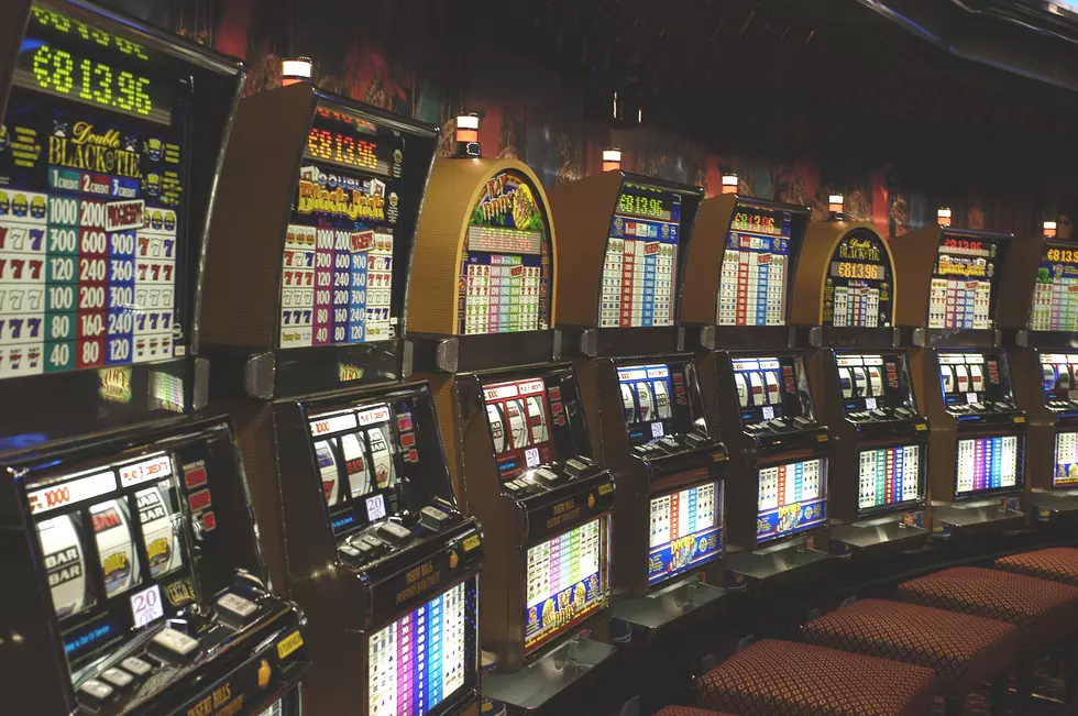 Progressive slots link New Jersey, Nevada casinos